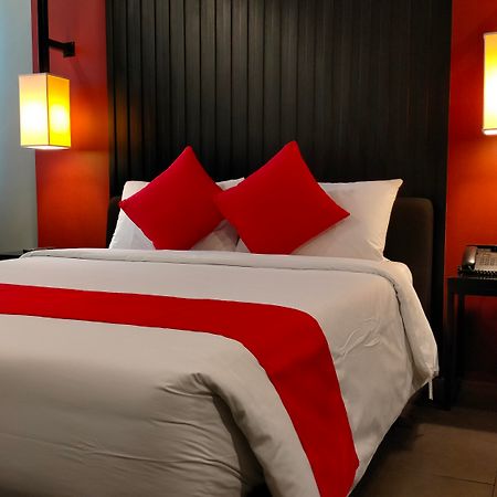 Amelie Hotel Маніла Екстер'єр фото