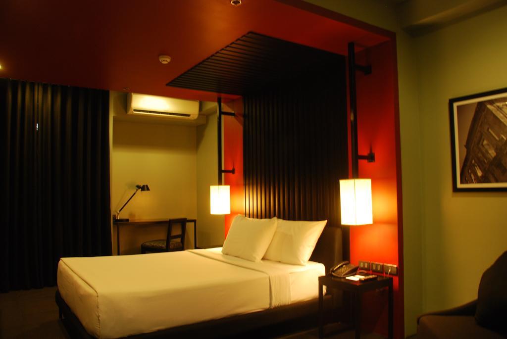 Amelie Hotel Маніла Екстер'єр фото
