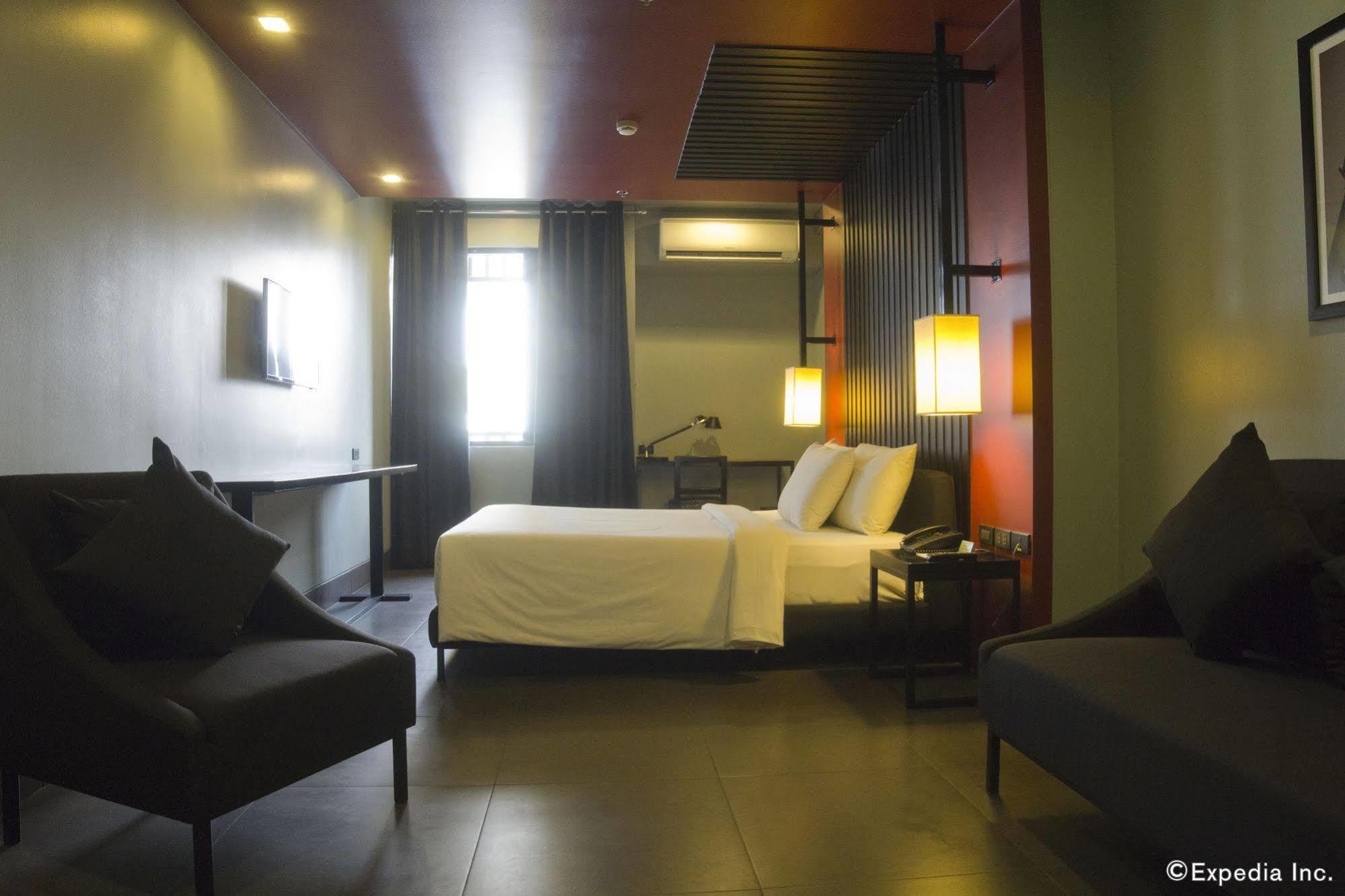 Amelie Hotel Маніла Екстер'єр фото